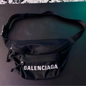 Men’s Black Balenciaga wheel Belt bag